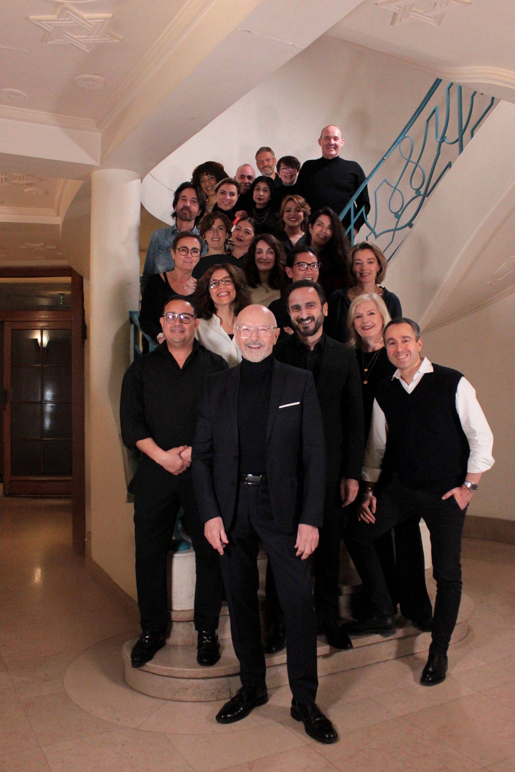 Contact us - Alexandre de Paris ✦ Haute Coiffure salons in Paris
